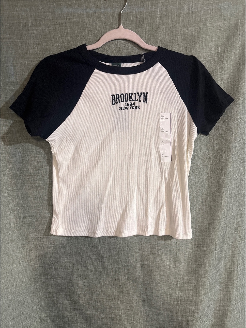 Wild Fable Brooklyn 1994 New York Black and White Ribbed T-Shirt XS